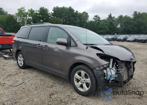 2012 Toyota Sienna Le from USA, damaged, VIN 5TDKK3DC1CS266671